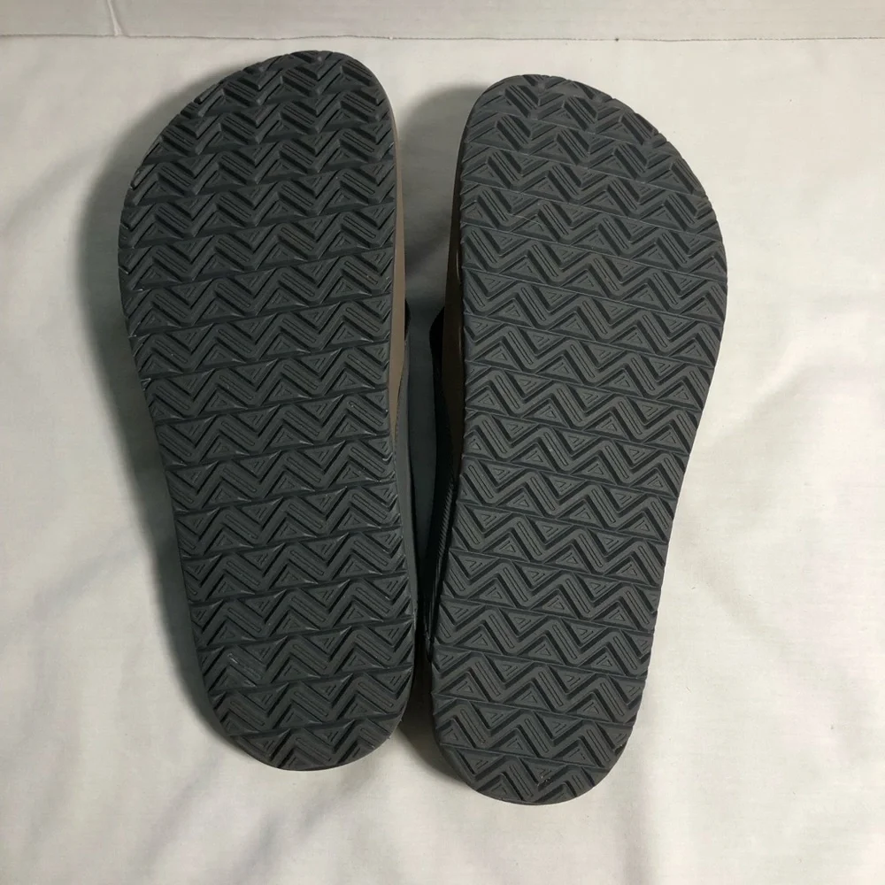 NWOT -Men's Reef Flip Flop